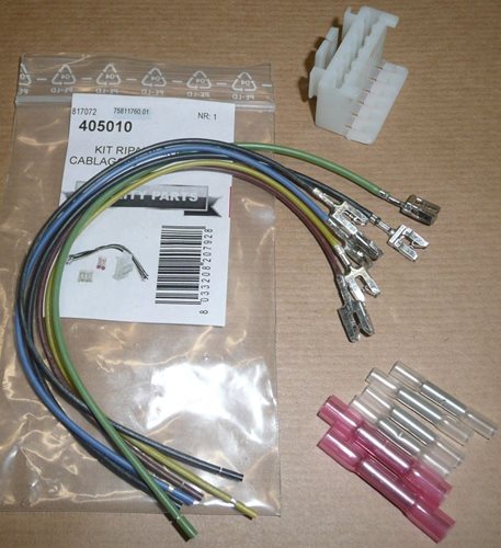 Wtyczka z wiązką do świateł tylnych