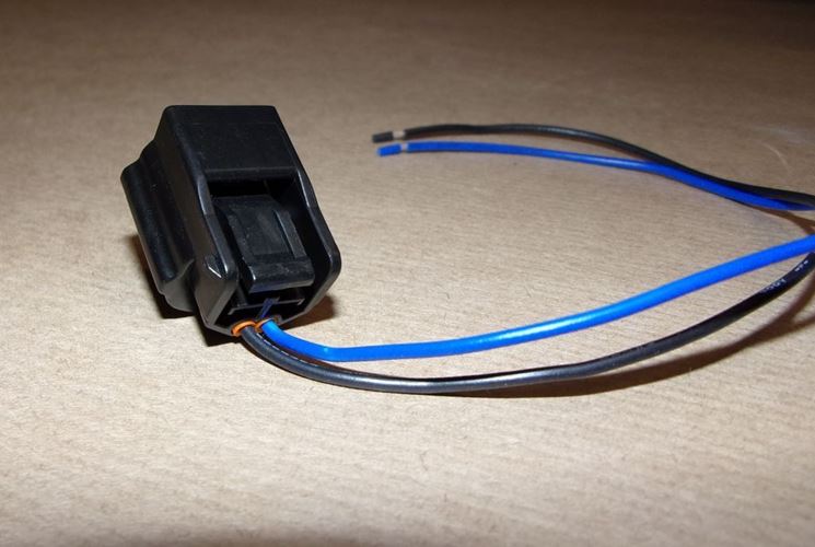 Wtyczka z wiązką oświetlenia tablicy rejestracyjnej