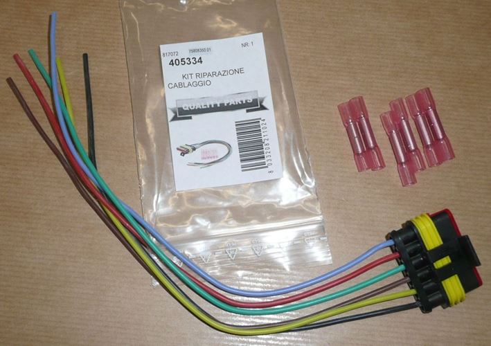 Wtyczka z wiązką tylnej lampy