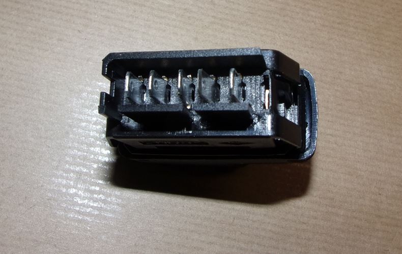 Przycisk podnoszenia i opuszczania szyb Renault Kangoo 6 pin