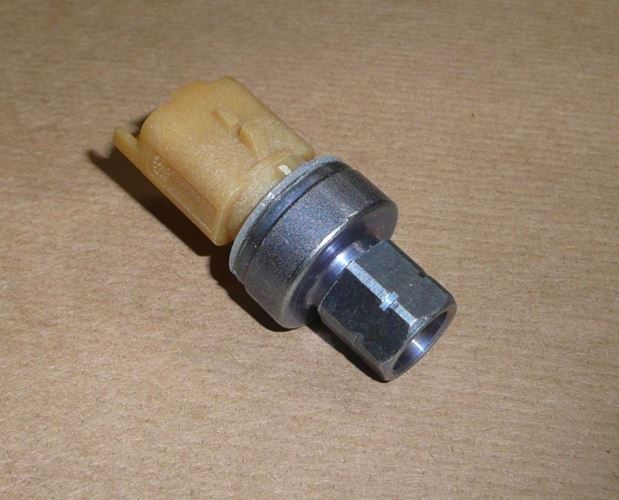 Czujnik ciśnienia klimatyzacji Citroen C2 C5 C8 Peugeot 207 307